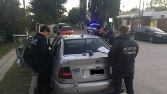Nene de 7 años se disparó con el arma que encontró en el auto de su papá