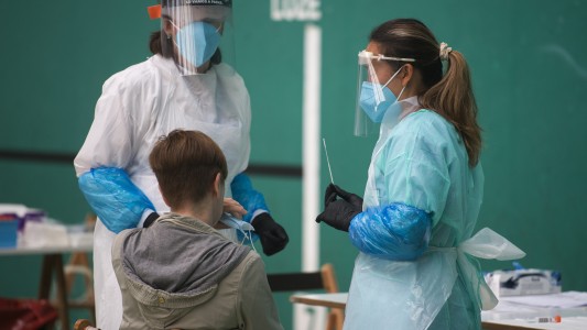 Récord de contagios en España desde el fin del confinamiento: 12.183 nuevos casos