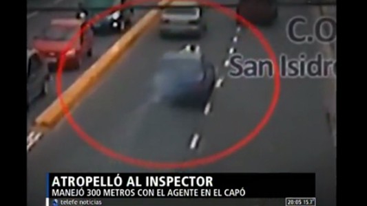 Atropelló al inspector