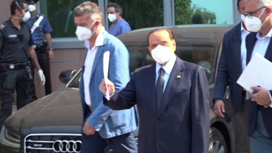Berlusconi le ganó al Coronavirus y fue dado de alta