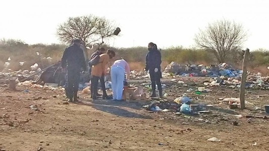 Murió por asfixia el recién nacido con síndrome de down hallado en un basural