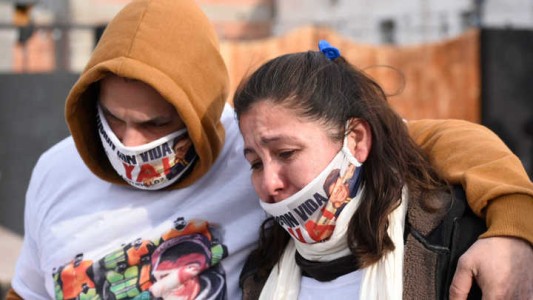 Le mostraron a la madre de Facundo Astudillo el contenido de la mochila encontrada