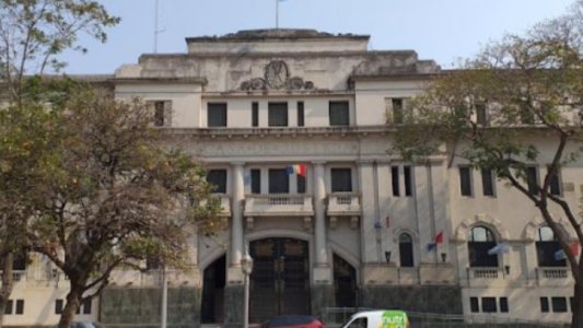 Un policía santafesino fue condenado a 11 años de prisión por abusar de una niña, pero seguirá en libertad