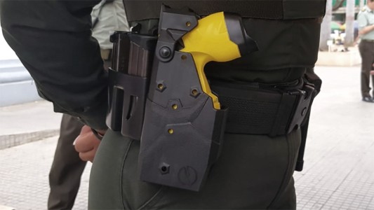 El gobierno porteño reactiva licitación para comprar 300 pistolas Taser