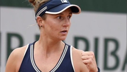 ¿Cuándo y contra quiénes juegan la rosarina Podoroska y Schwartzman en cuartos de final de Roland Garros?