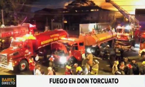 Impactante incendio de una fábrica y depósito en Don Torcuato