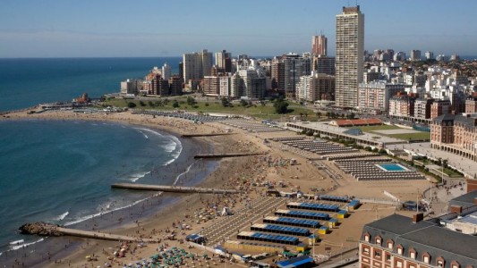Verano 2021: uso de "toda la extensión de la costa", semáforo epidemiológico y "muchos protocolos"