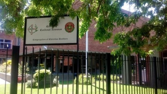 Treinta años después, un hombre confesó que cuando era nene fue abusado por el casero de su familia y por un cura del colegio Cardenal Newman
