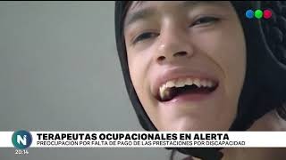 Padres de niños con autismo reclaman por falta de pago a los terapistas