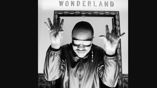 Después de 15 años Stevie Wonder presentó dos temas nuevos