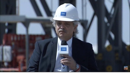 Alberto Fernández anunció que mudará la Secretaría de Energía a Neuquén