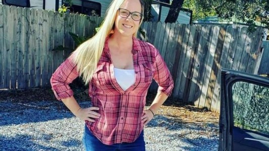 La historia de la mujer que vende su leche materna por Internet para sobrevivir