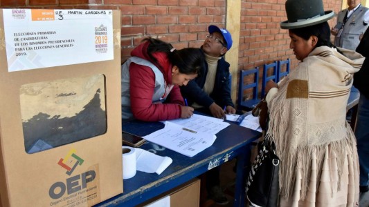 Bolivia arranca la jornada electoral tras un año de la renuncia de Evo