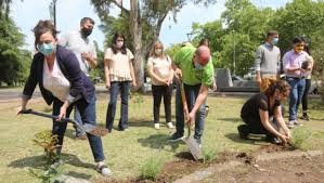 Inauguran un jardín terapéutico para pacientes con cáncer de mama en La Plata
