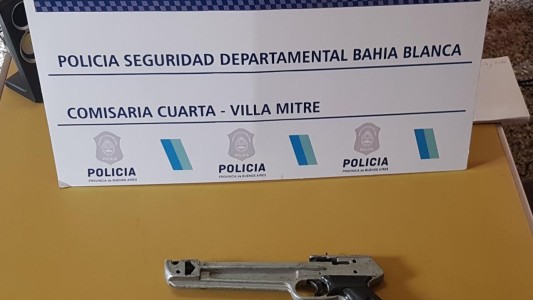 Quiso asaltar una panadería con un arma de juguete y lo detuvieron