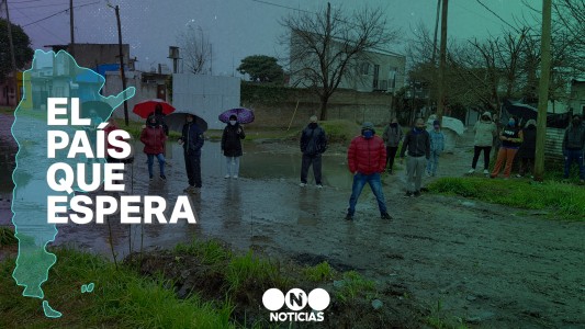 El país que espera: sobrevivir en el pantano en Laferrere
