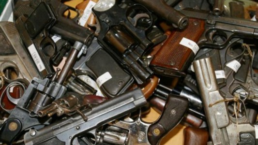 Armas sin papeles: estiman que hay entre 3 y 4 millones, y advierten sobre escasez de controles