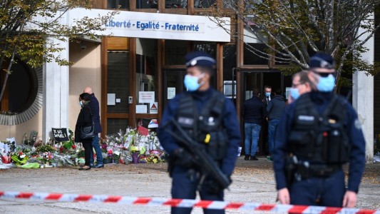 Profesor decapitado tras mostrar caricaturas de Mahoma: lo entregaron sus alumnos por 300 euros