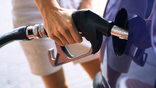 Aumentan los combustibles alrededor de un 8 por ciento