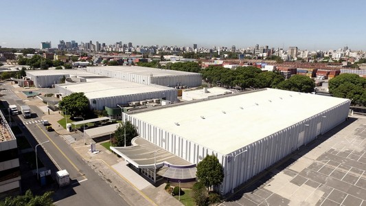 La Justicia porteña suspendió la venta de Costa Salguero
