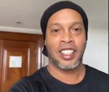 Ronaldinho contó que tiene coronavirus