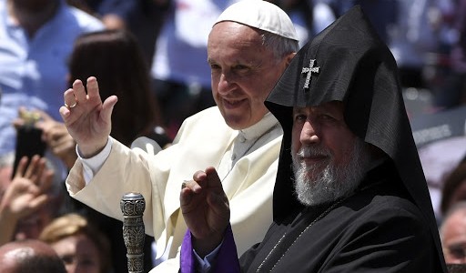Francisco declaró mártires a dos víctimas del genocidio armenio y los acerca a la santidad
