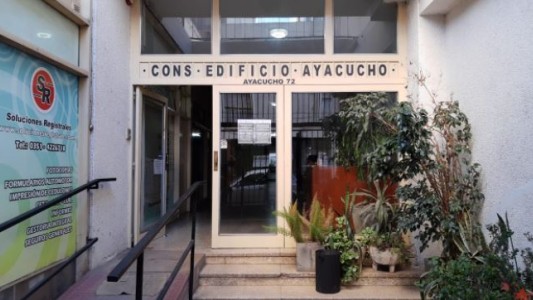 Violenta pelea por un alquiler en Córdoba, dos personas apuñaladas