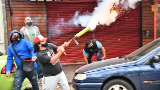 Otra vez un hombre atacó con un mortero a la policía en una protesta