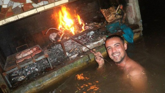 Un asado bajo el agua en La Emilia