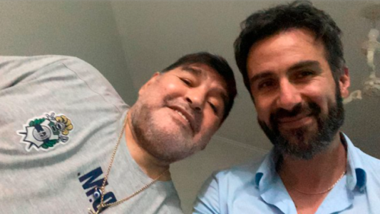 Qué tiene Maradona, por qué se internó y cuánto tiempo estaría en el sanatorio: frases del médico personal de Diego