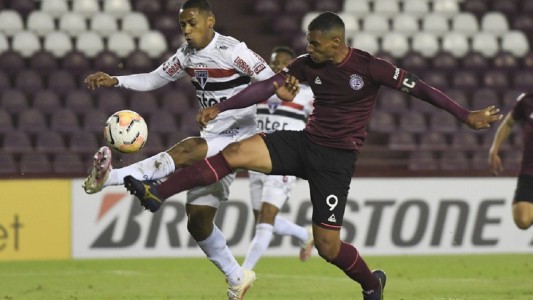 Vélez y Lanús se juegan la continuidad en la Copa Sudamericana