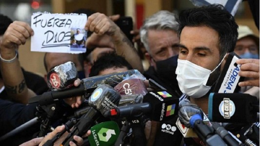 "Maradona sigue evolucionando bien y ya tiene muchas ganas de irse", asegura su médico