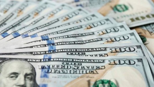 El dólar blue sigue en caída libre: cotizó a $151