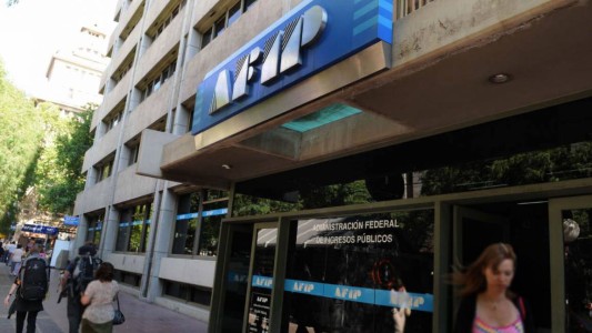 La recaudación fiscal de enero resultó 30% superior al mismo mes de 2016