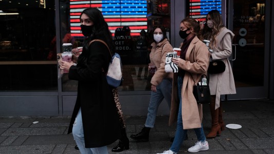 Nueva York vuelve a cerrar sus escuelas desde el jueves por avance del coronavirus