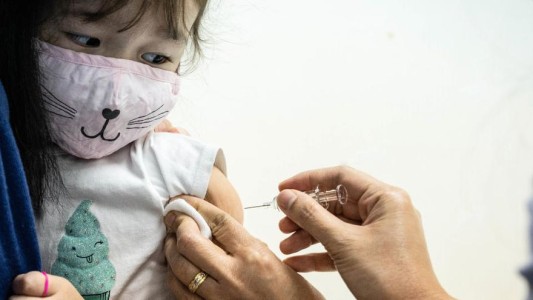 Casi un millón de personas ya fueron vacunadas contra el coronavirus en China