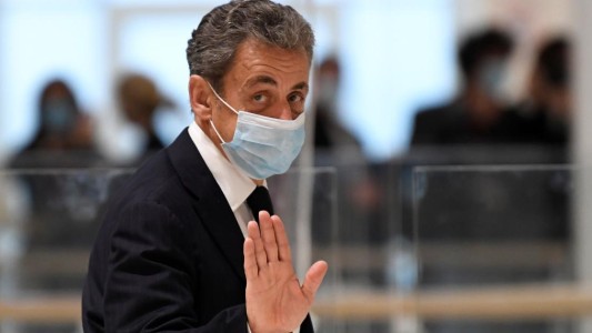 Francia: comenzó el juicio al expresidente Sarkozy por corrupción y tráfico de influencia