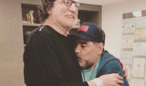 La carta de Charly García para despedir a Maradona: "Esperame ahí"