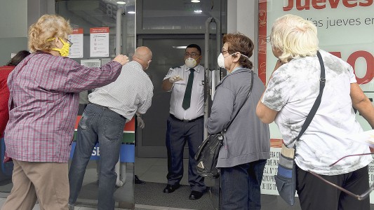 Desdoblan el horario bancario en la provincia de Buenos Aires