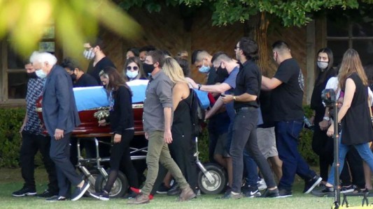 La declaración de las hijas de Maradona: "Nos prometieron internación domiciliaria pero eso no lo era"