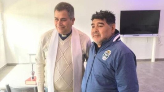 Un sacerdote reveló las confesiones de Maradona en su último encuentro