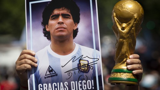 La pieza en la que murió Maradona: baño químico y medicamentos