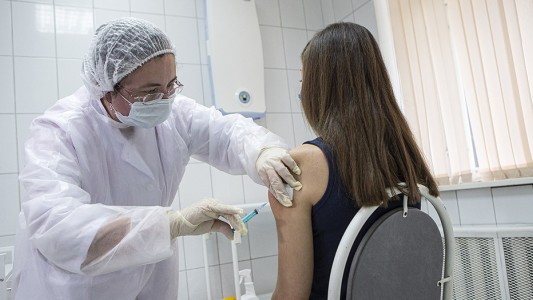 Alberto Fernández: "Vacunaremos a 300 mil personas antes de fin de año"