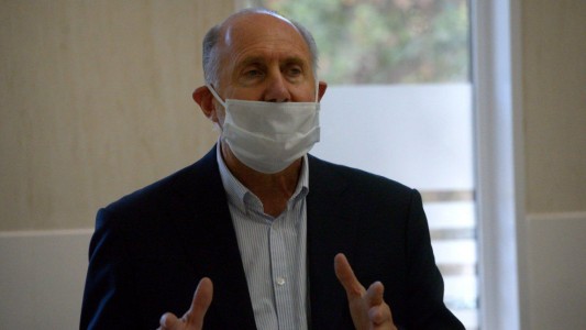 Omar Perotti dio positivo de coronavirus