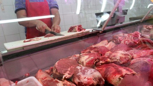 Cierran acuerdo para vender tres cortes de carne a precios accesibles en las Fiestas