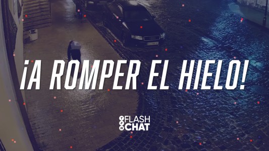 Se congeló la vereda en Ucrania y tuvieron que llegar gateando hasta a la casa #FlashChat