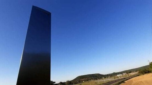 Los misteriosos monolitos llegaron a Sudamérica: ahora descubrieron uno en Paraguay