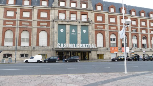 Reabrió el Casino Central en Mar del Plata: "Si hay apostadores  en  grupo de riesgo, no deben de venir"
