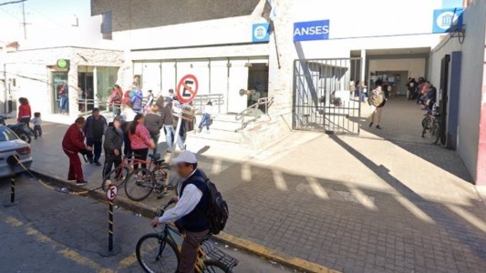 Balean a un hombre que se resistió al robo de su auto en Isidro Casanova