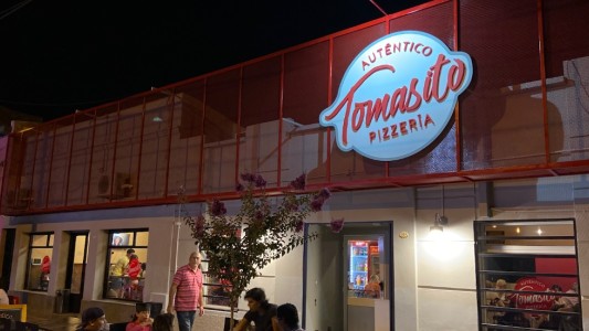 Sufrió un paro cardíaco en una pizzería y otro cliente lo salvó haciéndole RCP